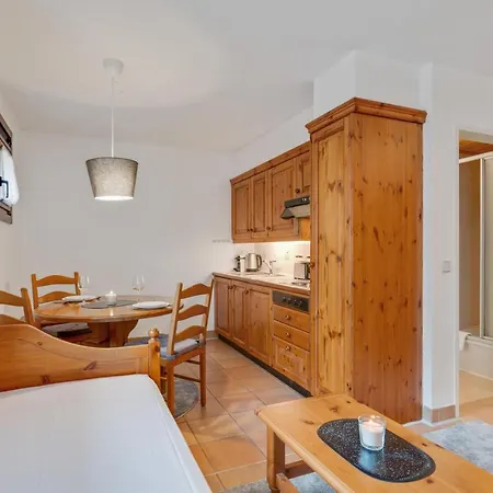 Appartement Gemutliches Panorama Ferienapartment Fur 3 In Top Lage Kanzelhohe